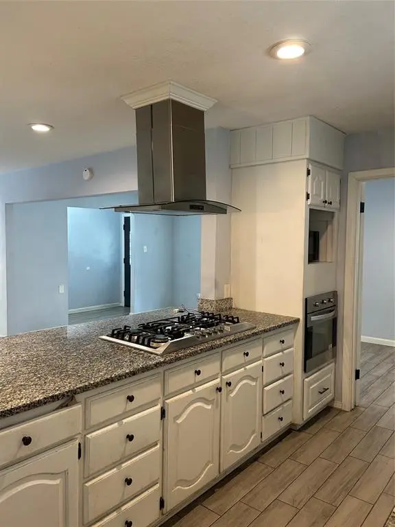 2725 Mark Drive, Mesquite, TX 75150