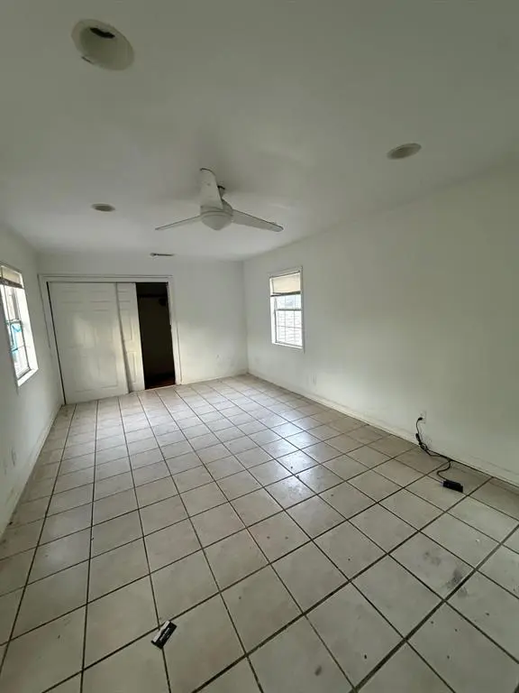 4111 De Lee Street, Dallas, TX 75227