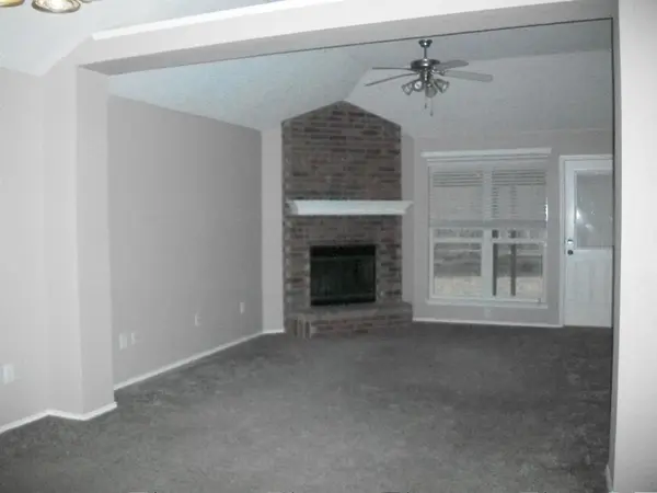 4735 Topaz Lane, Granbury, TX 76049