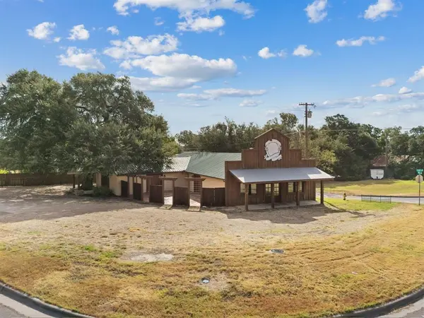 6401 Rock Creek Road, Waco, TX 76708