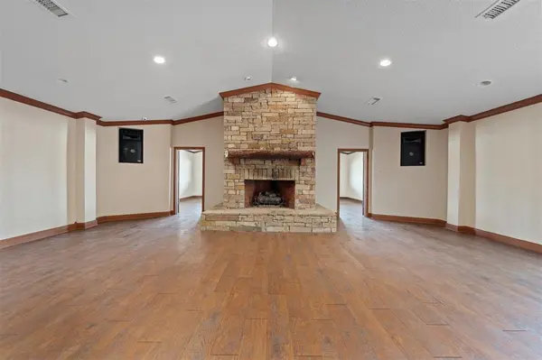 6401 Rock Creek Road, Waco, TX 76708