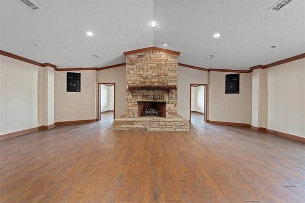 6401 Rock Creek Road, Waco, TX 76708