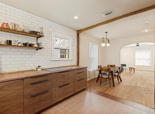 1427 Arizona Avenue, Dallas, TX 75216