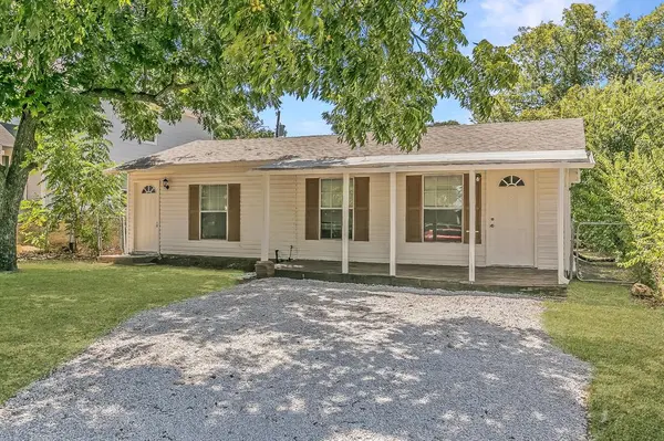 5729 Wellesley Avenue, Fort Worth, TX 76107