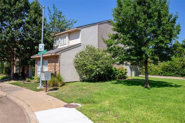 13234 Woodbend Lane, Dallas, TX 75243