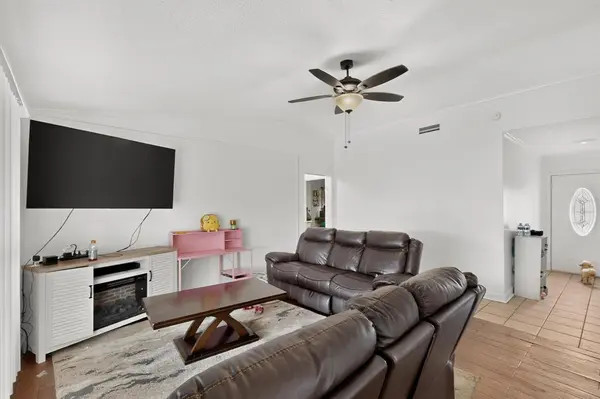 2038 Lamont Drive, Garland, TX 75040