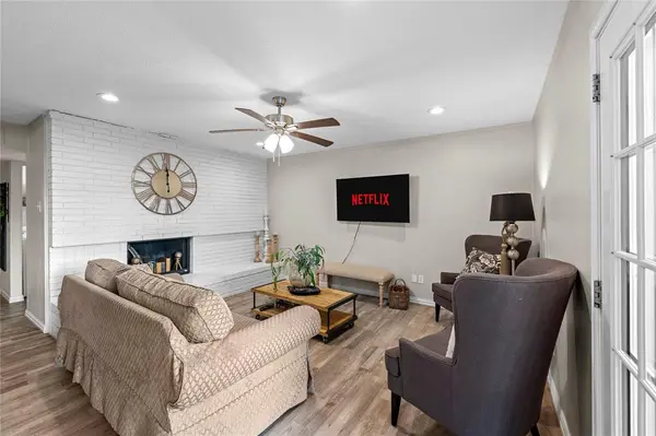 5005 Overton Circle, The Colony, TX 75056