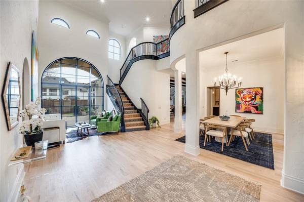 6811 Aberdeen Avenue, Dallas, TX 75230