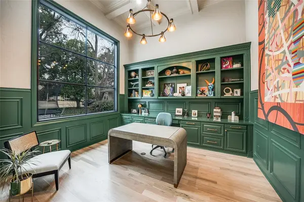 6811 Aberdeen Avenue, Dallas, TX 75230