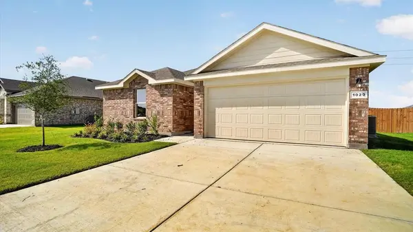 1020 BOLL WEEVIL Drive, Cleburne, TX 76031