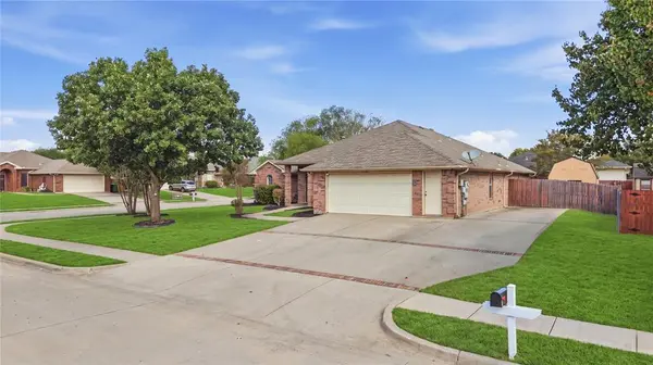 1701 Manten Boulevard, Denton, TX 76208