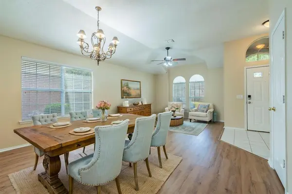 1828 Newton Drive, Flower Mound, TX 75028