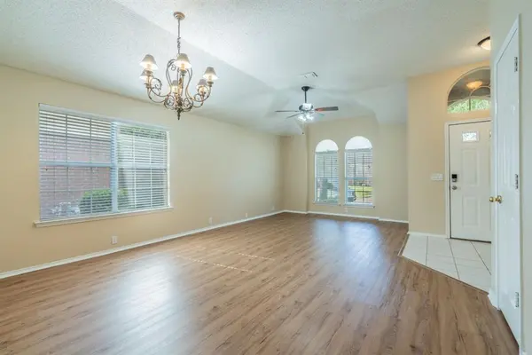 1828 Newton Drive, Flower Mound, TX 75028