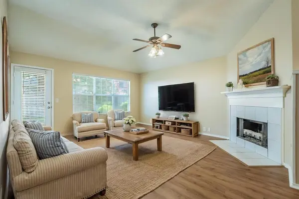 1828 Newton Drive, Flower Mound, TX 75028