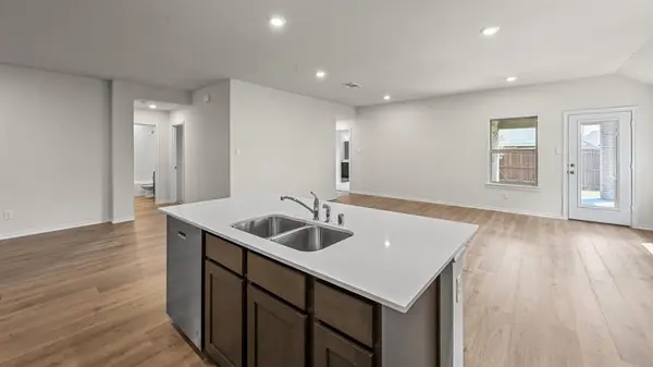810 Parksville Drive, Ferris, TX 75125