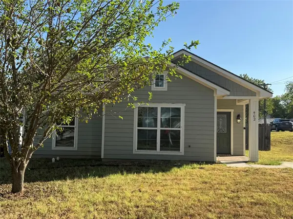 402 W Avenue C, Waxahachie, TX 75165