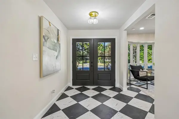 9008 Flicker Lane, Dallas, TX 75238