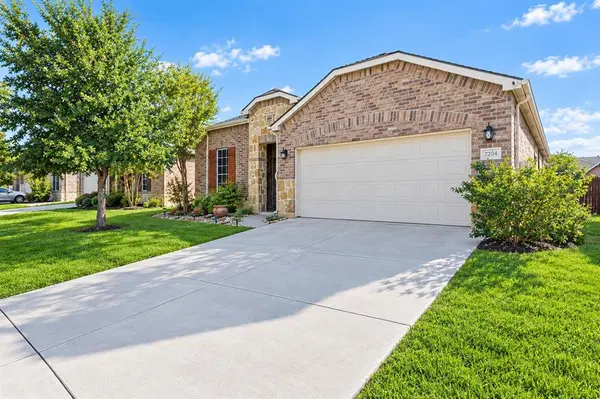 7704 Anatolian Way, Fort Worth, TX 76131