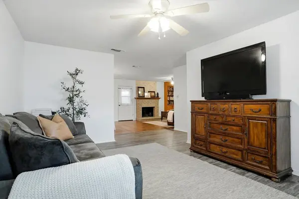5006 Lake Shore Drive, Waco, TX 76710