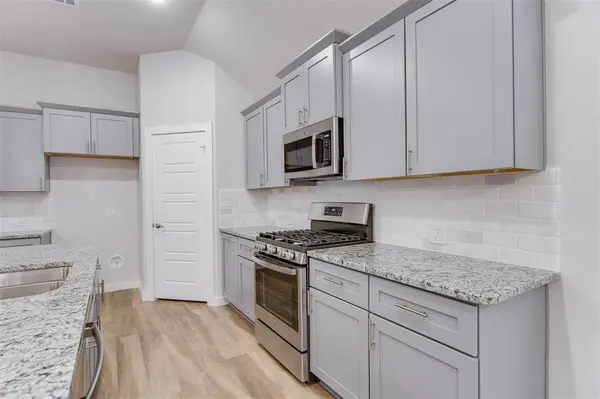 1716 Everitt Trail, Fort Worth, TX 76052