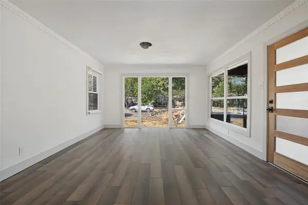 2324 Prichard Lane, Dallas, TX 75227