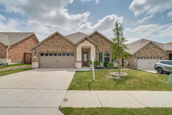 5573 Cypress Willow Bend, Fort Worth, TX 76126