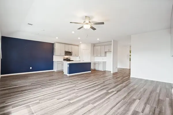 5573 Cypress Willow Bend, Fort Worth, TX 76126