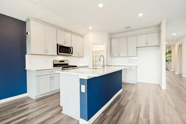 5573 Cypress Willow Bend, Fort Worth, TX 76126
