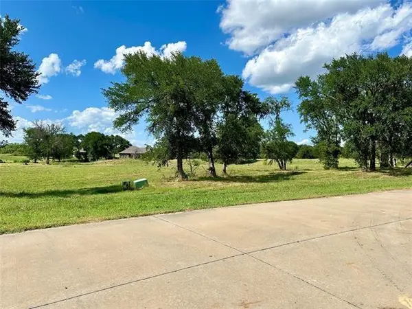 401 Roberts Court, Sherman, TX 76258