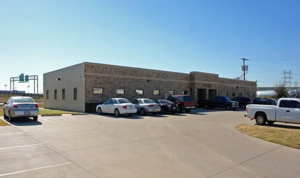 2462 E Long Avenue, Fort Worth, TX 76106