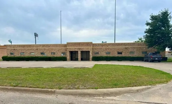 2462 E Long Avenue, Fort Worth, TX 76106