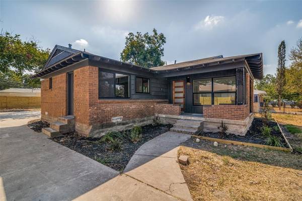 2324 Prichard Lane, Dallas, TX 75227