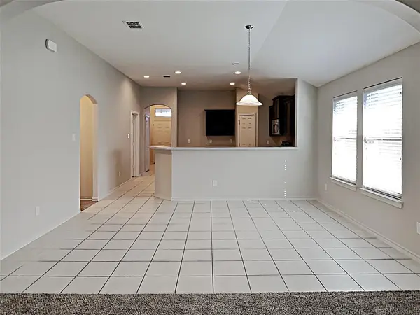 10129 Blue Bell Drive, Fort Worth, TX 76108