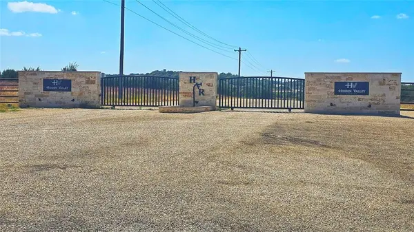 2333 Hidden Valley Road, Glen Rose, TX 76043