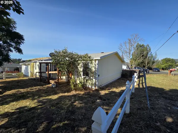 111 KISS CT, Roseburg, OR 97471