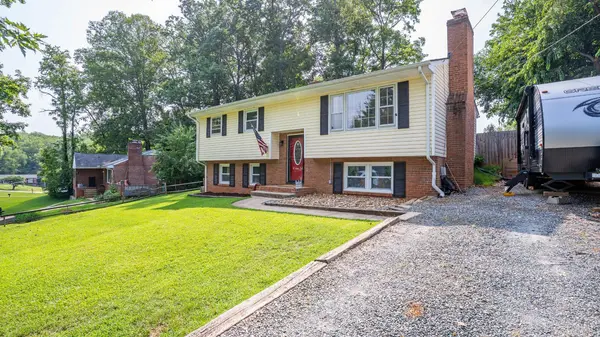 1107 Ashley DR, Lynchburg, VA 24501