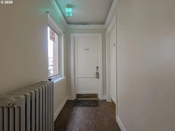 709 SW 16TH AVE #304, Portland, OR 97205