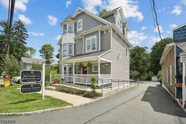 19 Park Pl, Mount Olive Twp., NJ 07836