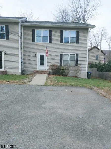 3 Teneyck Ave #B, Greenwood Lake, NJ 10925