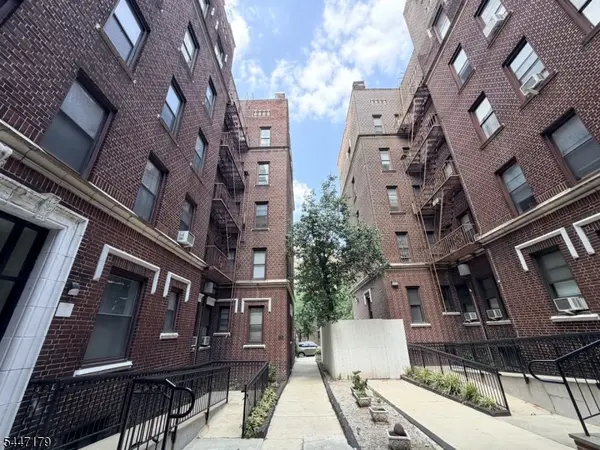 277 Harrison Ave #C6, Jersey City, NJ 07304