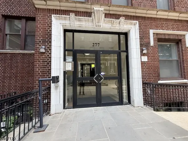 277 Harrison Ave #C6, Jersey City, NJ 07304