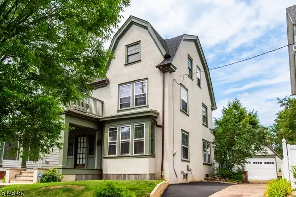 786 Lake St, Newark City, NJ 07104