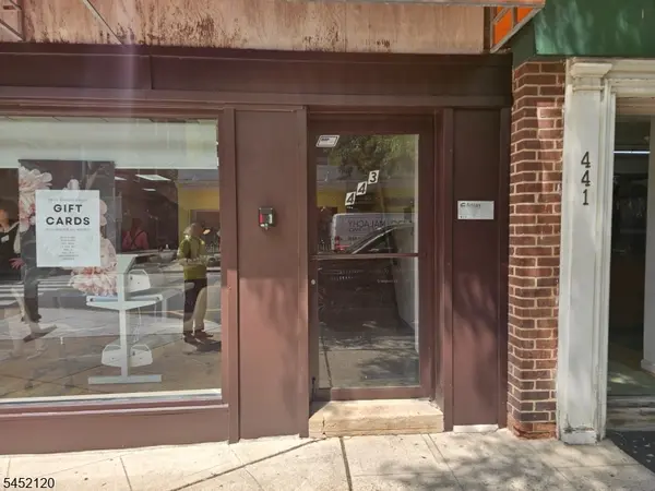 443-445 Springfield Ave #2C, Summit City, NJ 07901