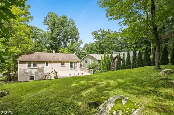 89 Tomahawk Trl, Sparta Twp., NJ 07871