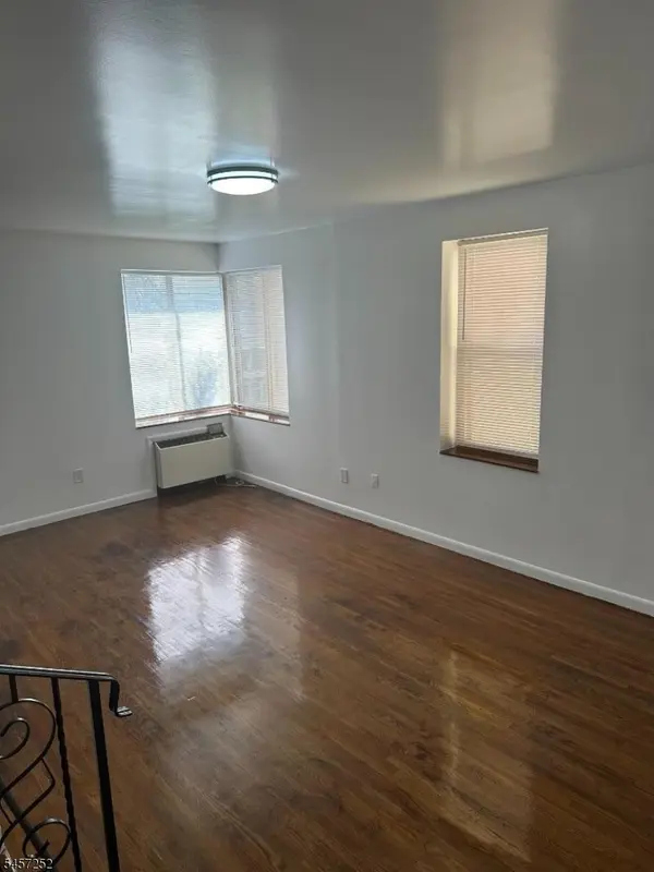 19-31 Lyons Ave #412, Newark City, NJ 07112