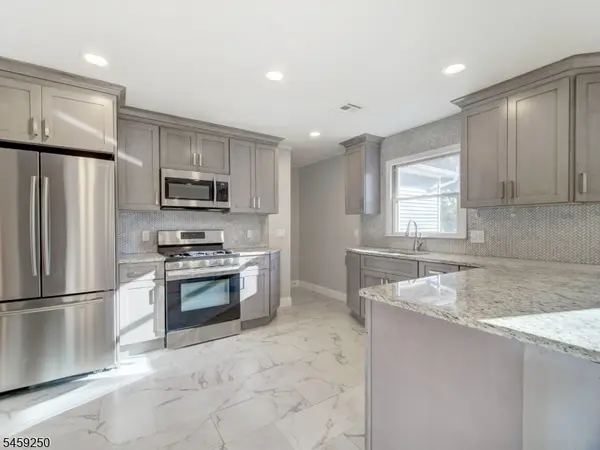 16 Amelia St, North Caldwell Boro, NJ 07006