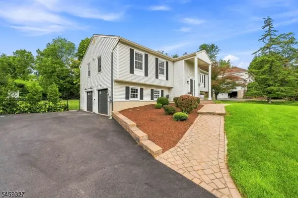 10 Darlene Ct, Randolph Twp., NJ 07869