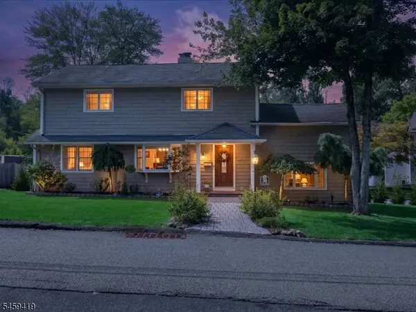 30 Laurel Dr, Wayne Twp., NJ 07470