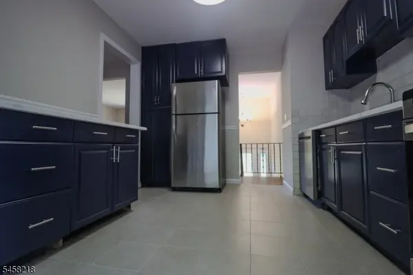 95 Longwood Lake Rd, Jefferson Twp., NJ 07438