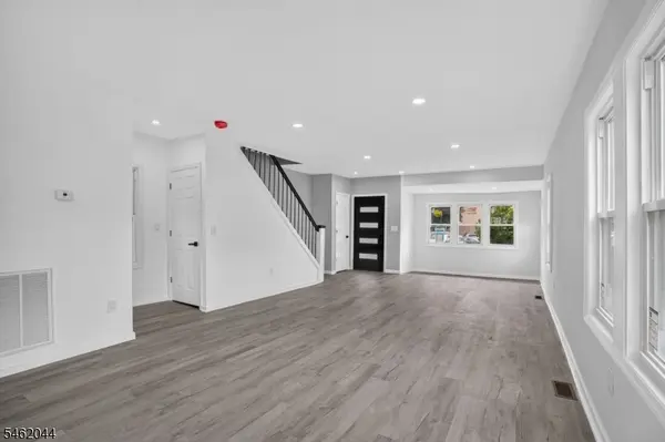 33 Race St, Bloomfield Twp., NJ 07003